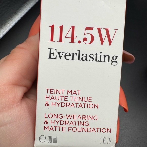 Clarins Everlasting Foundation 114.5W Full Size New in box Retail $48 - Picture 3 of 9